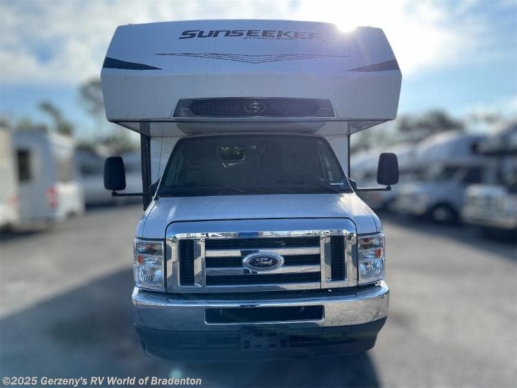 Email now about this 2022 Forest River Sunseeker 2350 LE! Used 2022 Forest River Sunseeker 2350 LE available in Bradenton, Florida