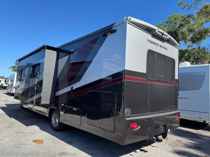 New 2026 Forest River Sunseeker 3010DS available in Bradenton, Florida