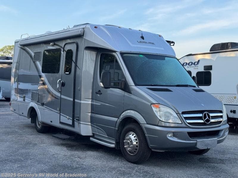 Email now about this 2014 Leisure Travel Unity 24MB! Used 2014 Leisure Travel Unity 24MB available in Bradenton, Florida