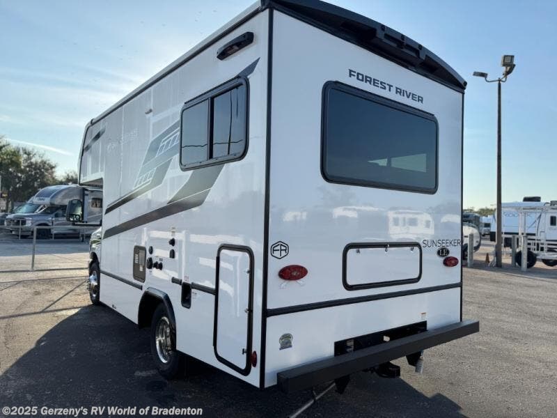 New 2026 Forest River Sunseeker 1950LE available in Bradenton, Florida