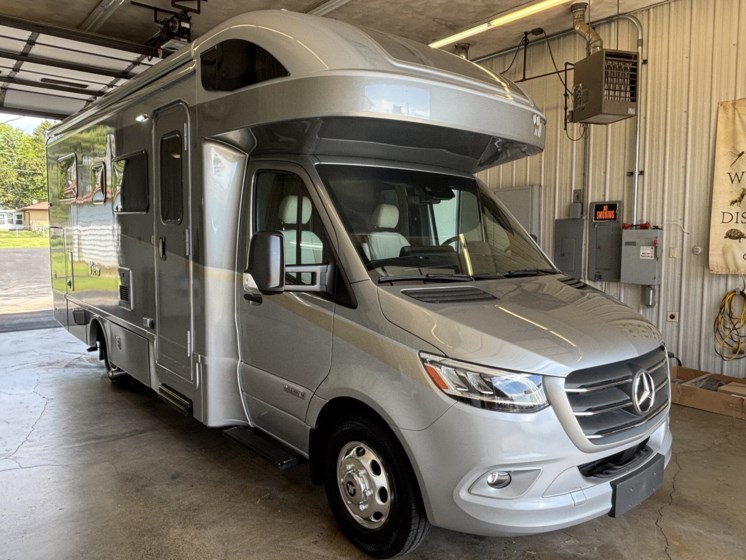 Email now about this 2026 Winnebago View 24R RWD! New 2026 Winnebago View 24R RWD available in Rockford, Illinois