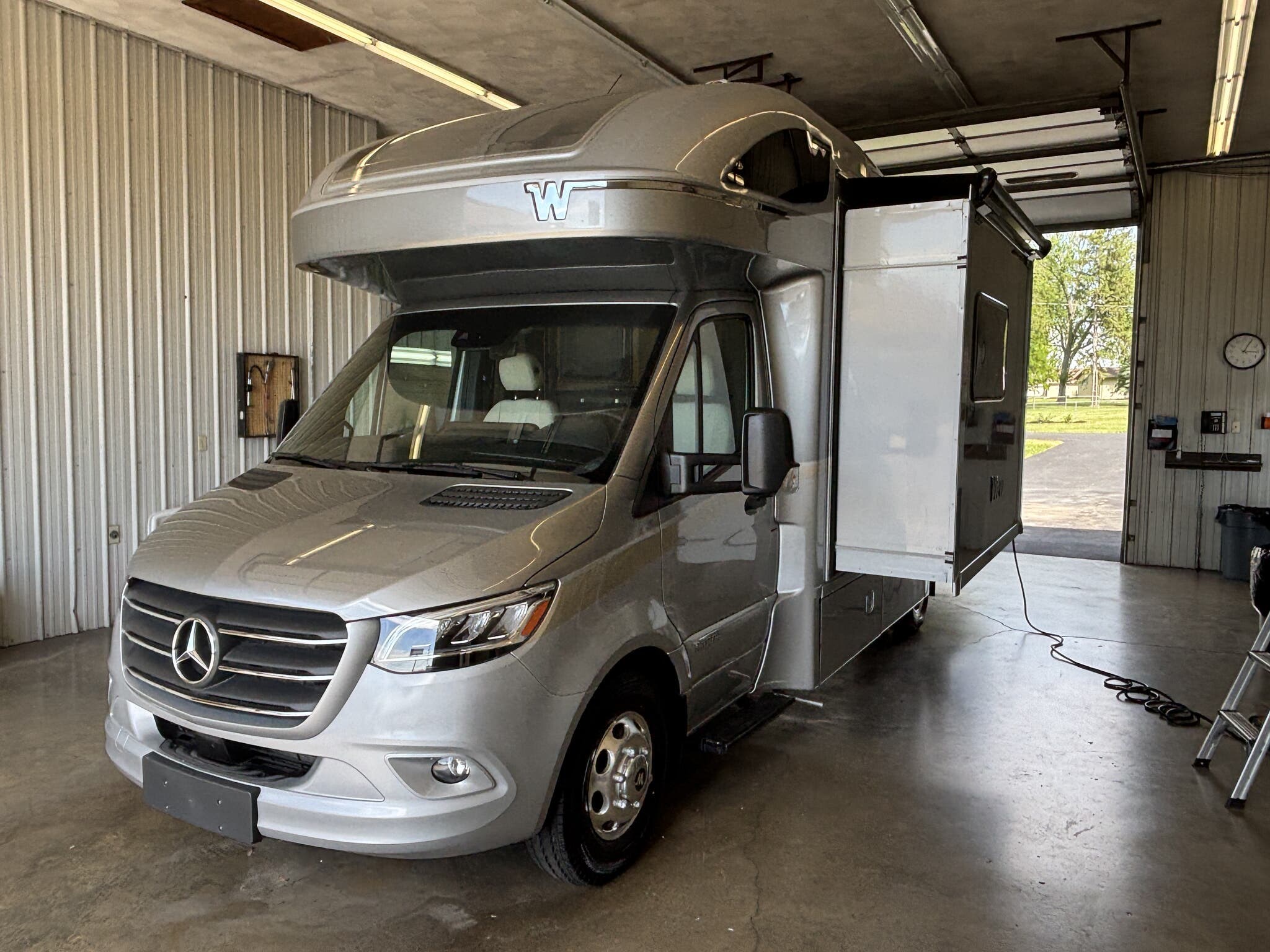Call now about this 2026 Winnebago View 24R RWD! 2026 Winnebago View 24R RWD - New Class C For Sale by Winnebago Motor Homes in Rockford, Illinois features Water Heater, Batteries, Roof Vents, Medicine Cabinet, Leveling Jacks
