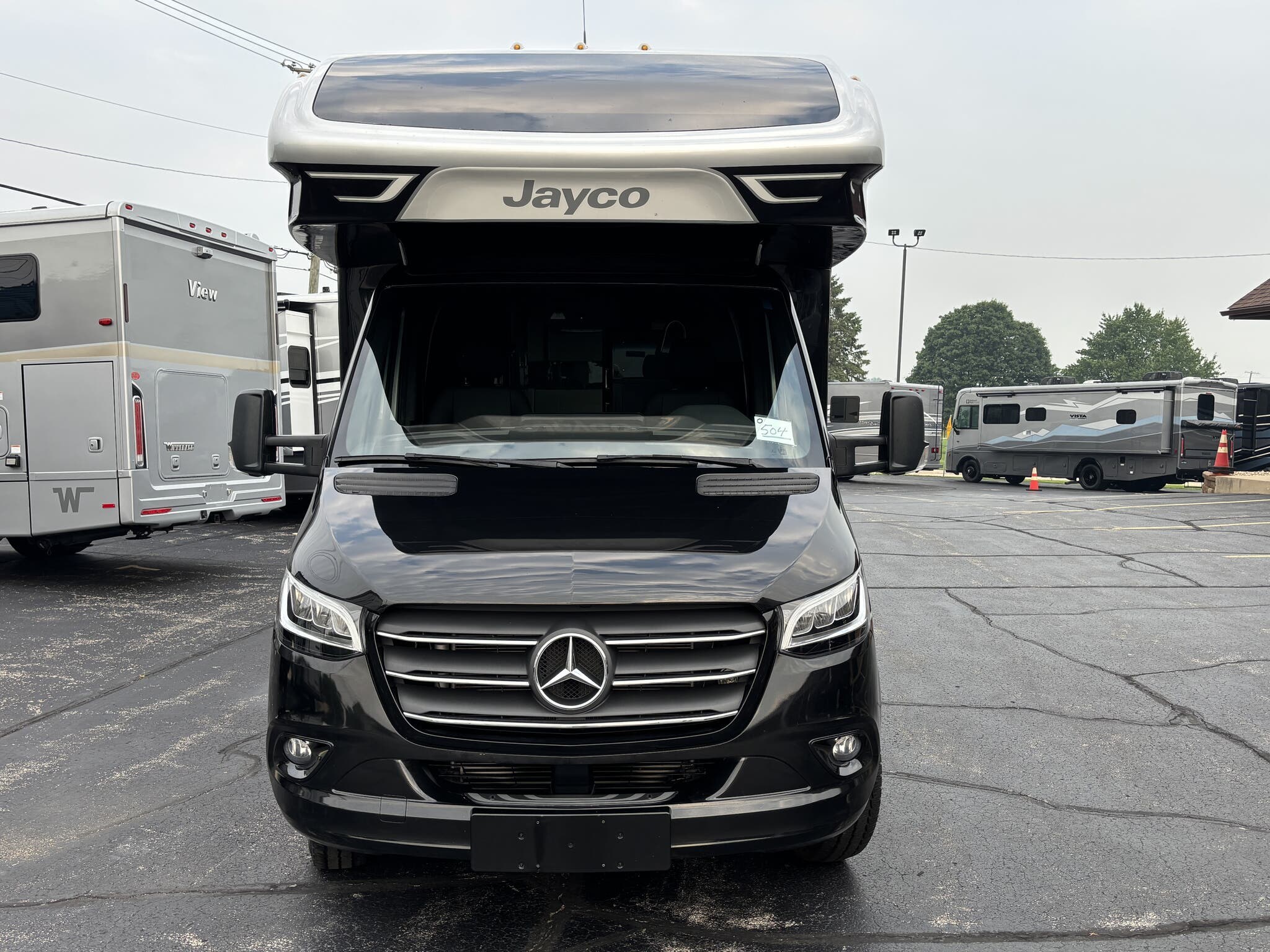 Call now about this 2022 Jayco Melbourne Prestige 24NP! 2022 Jayco Melbourne Prestige 24NP - Used Class C For Sale by Winnebago Motor Homes in Rockford, Illinois features Batteries, Smoke Detector, Skylight, Propane, Toilet