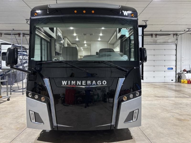 Call now about this 2025 Winnebago Forza 34T! 2025 Winnebago Forza 34T - New Class A For Sale by Winnebago Motor Homes in Rockford, Illinois
