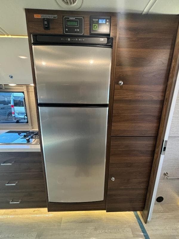 Call now about this 2025 Winnebago View 24D! 2025 Winnebago View 24D - New Class C For Sale by Winnebago Motor Homes in Rockford, Illinois