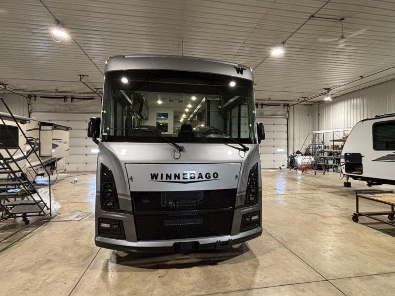 Call now about this 2025 Winnebago Vista NPF 29NP! 2025 Winnebago Vista NPF 29NP - New Class A For Sale by Winnebago Motor Homes in Rockford, Illinois
