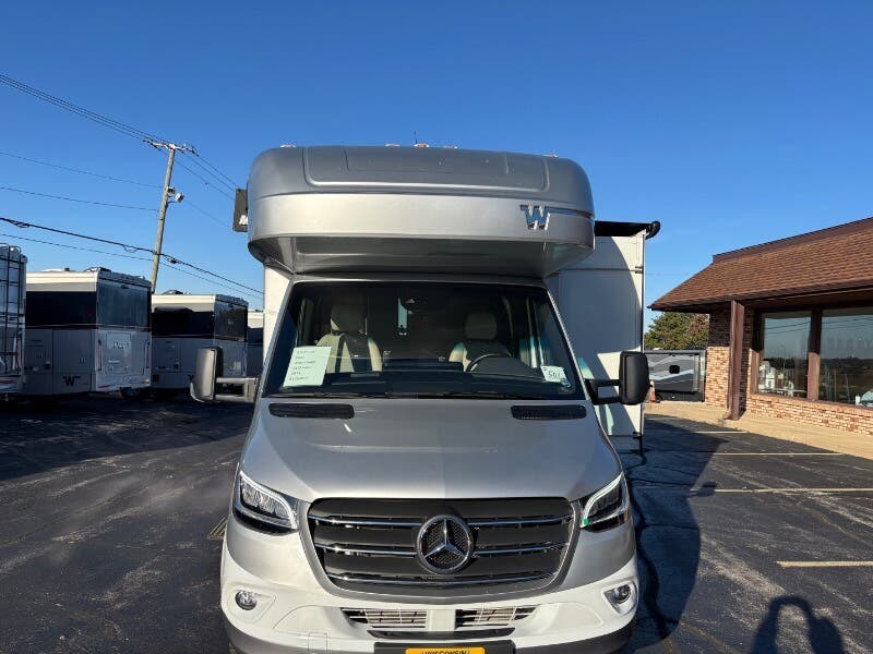 Call now about this 2022 Winnebago View 24D! 2022 Winnebago View 24D - Used Class C For Sale by Winnebago Motor Homes in Rockford, Illinois features Stove Top Burner, Self Contained, Backup Monitor, Leveling Jacks, Furnace