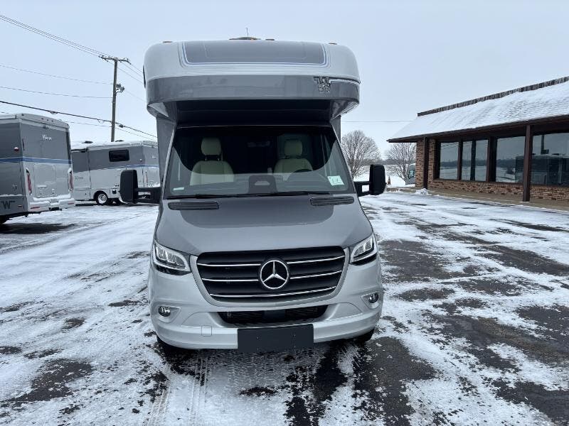 Call now about this 2026 Winnebago View 24D! 2026 Winnebago View 24D - New Class C For Sale by Winnebago Motor Homes in Rockford, Illinois