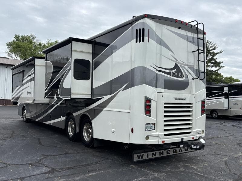 Email now about this 2016 Winnebago Journey 42E! Used 2016 Winnebago Journey 42E available in Rockford, Illinois
