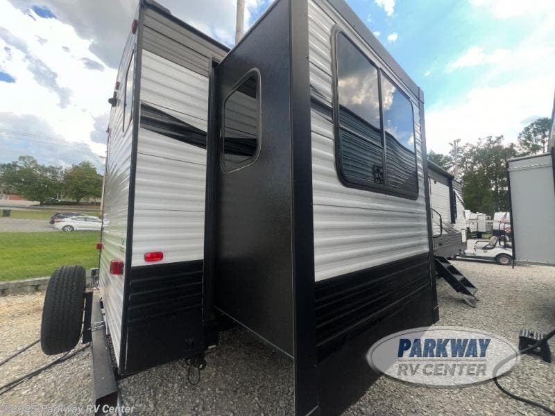 Used 2021 Keystone Hideout 32RDDS available in Ringgold, Georgia