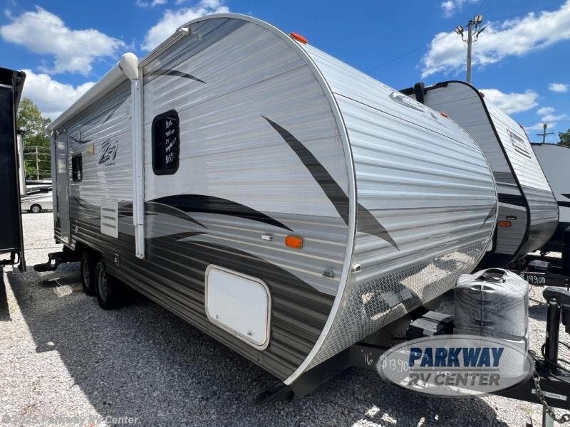 Contact us now about this 2016 CrossRoads Z-1 ZT228RR! 2016 Z-1 ZT228RR by CrossRoads from Parkway RV Center in Ringgold, Georgia