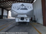 Contact us now about this 2025 Alliance RV Avenue All-Access 26RD! 2025 Avenue All-Access 26RD by Alliance RV from Blue Compass RV South Houston in Alvin, Texas