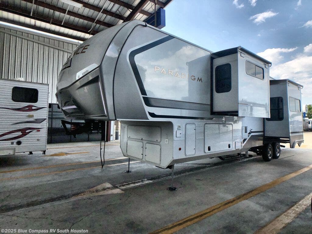 Contact us now about this 2026 Alliance RV Paradigm 382RK! 2026 Paradigm 382RK by Alliance RV from Blue Compass RV South Houston in Alvin, Texas
