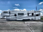 Contact us now about this 2026 Alliance RV Valor All-Access 40V13! 2026 Valor All-Access 40V13 by Alliance RV from Blue Compass RV South Houston in Alvin, Texas