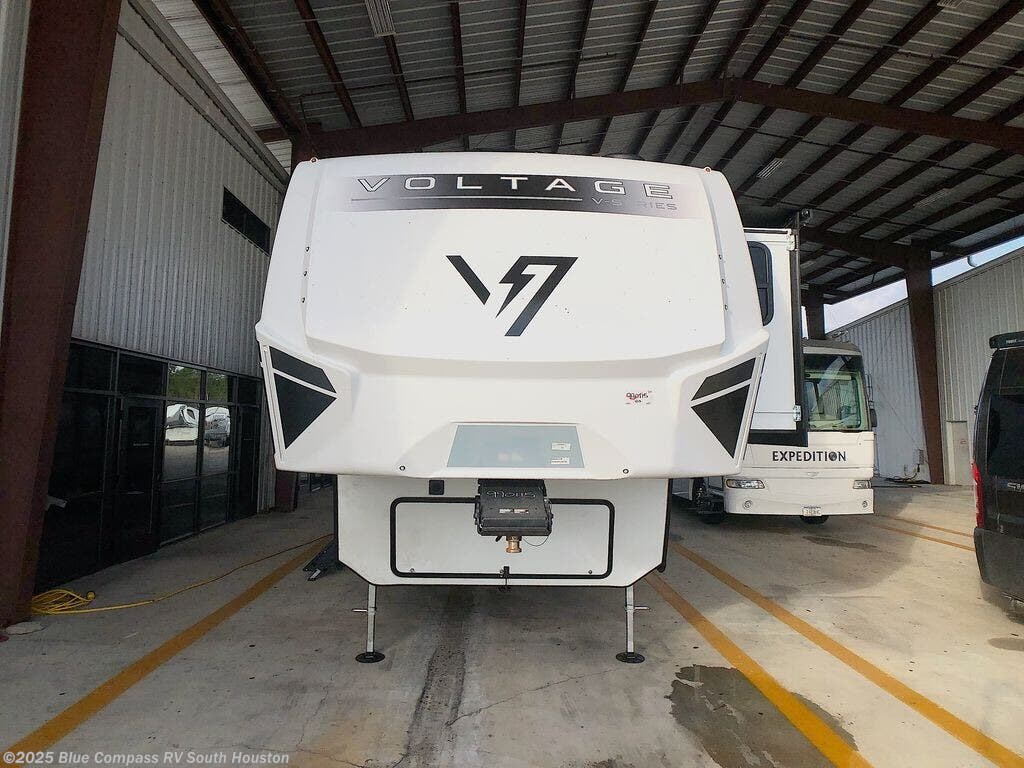 Email now about this 2026 Dutchmen Voltage V-Series 3850! New 2026 Dutchmen Voltage V-Series 3850 available in Alvin, Texas