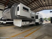 New 2025 Alliance RV Valor 44V14 available in Alvin, Texas
