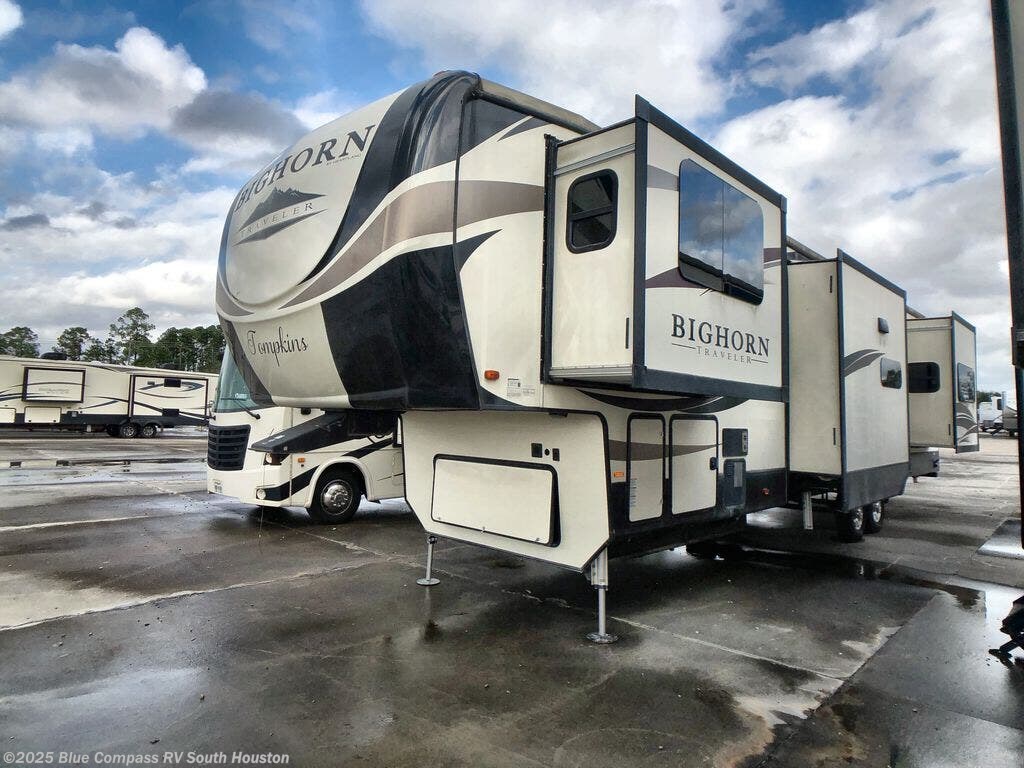 Used 2018 Heartland Bighorn 3950FL available in Alvin, Texas