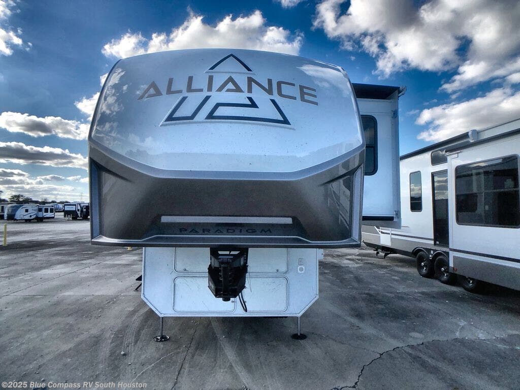 Contact us now about this 2026 Alliance RV Paradigm 312RK! 2026 Paradigm 312RK by Alliance RV from Blue Compass RV South Houston in Alvin, Texas