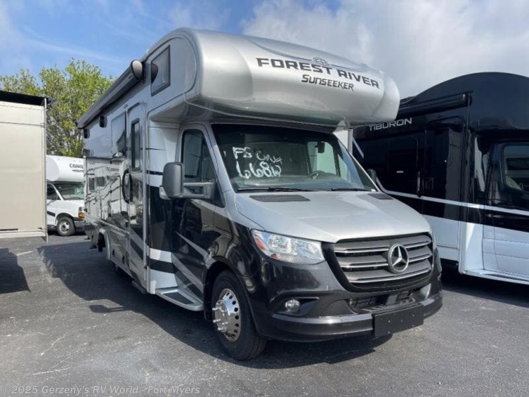 Email now about this 2025 Forest River Sunseeker 2400T! New 2025 Forest River Sunseeker 2400T available in Fort Myers, Florida