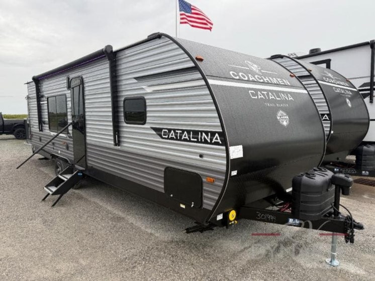 Email now about this 2026 Coachmen Catalina Trail Blazer 26TH! New 2026 Coachmen Catalina Trail Blazer 26TH available in Bunker Hill, Indiana