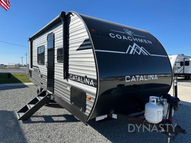 Email now about this 2026 Coachmen Catalina Summit Series 8 211BH! New 2026 Coachmen Catalina Summit Series 8 211BH available in Bunker Hill, Indiana