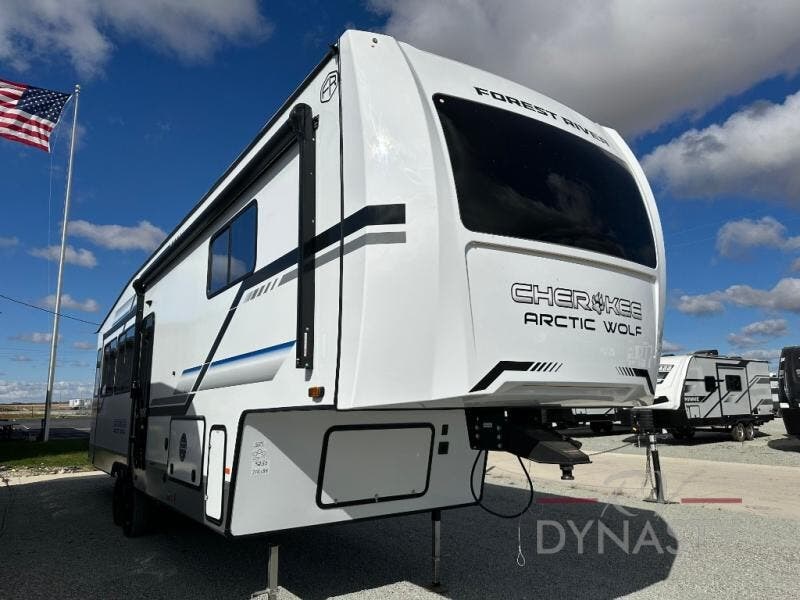 Email now about this 2026 Forest River Cherokee Arctic Wolf Suite 3250SUITE! New 2026 Forest River Cherokee Arctic Wolf Suite 3250SUITE available in Bunker Hill, Indiana
