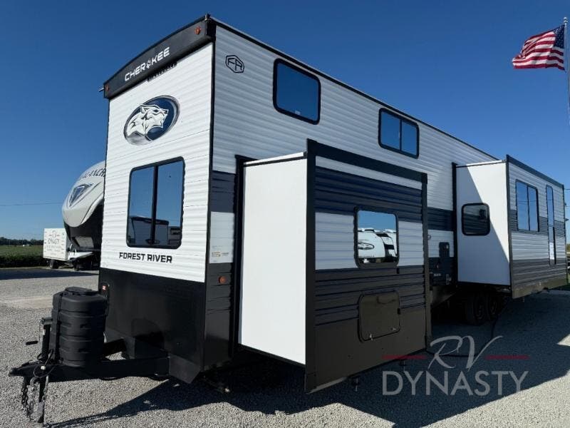 Contact us now about this 2026 Forest River Cherokee Timberwolf 39AL! 2026 Cherokee Timberwolf 39AL by Forest River from RV Dynasty in Bunker Hill, Indiana