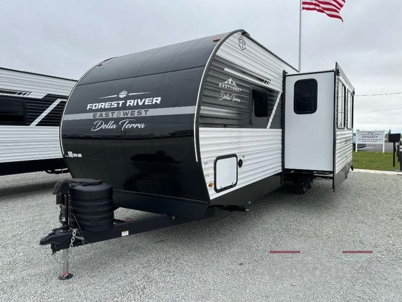 Contact us now about this 2026 East to West Della Terra 275BH! 2026 Della Terra 275BH by East to West from RV Dynasty in Bunker Hill, Indiana