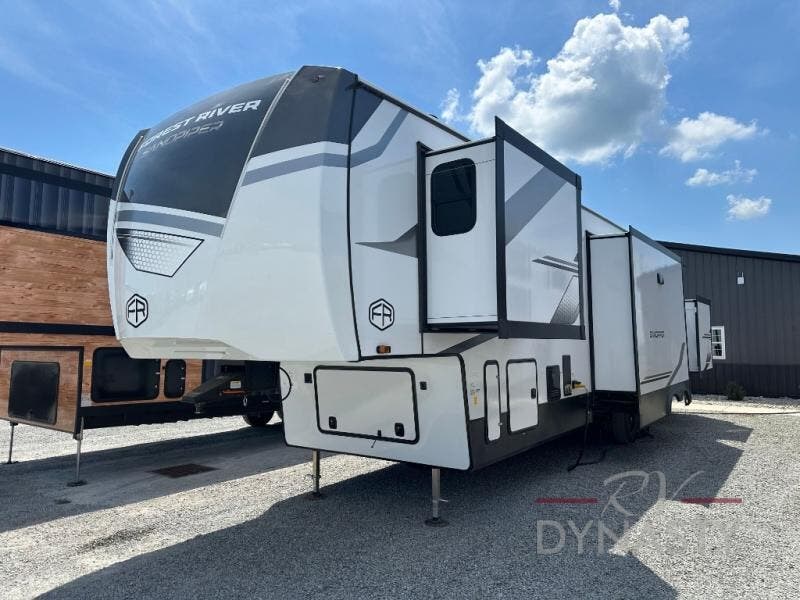 Contact us now about this 2026 Forest River Sandpiper 4002FB! 2026 Sandpiper 4002FB by Forest River from RV Dynasty in Bunker Hill, Indiana