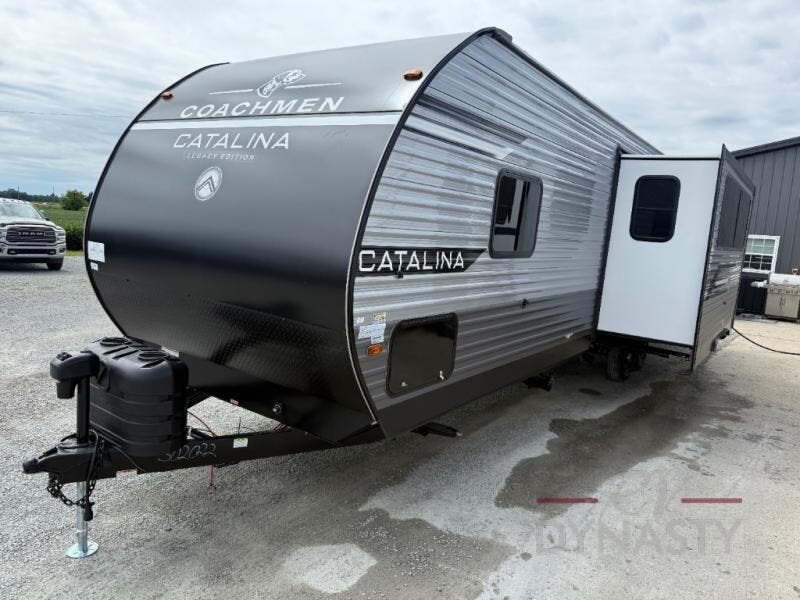 Contact us now about this 2026 Coachmen Catalina Legacy Edition 293TQBSCK! 2026 Catalina Legacy Edition 293TQBSCK by Coachmen from RV Dynasty in Bunker Hill, Indiana