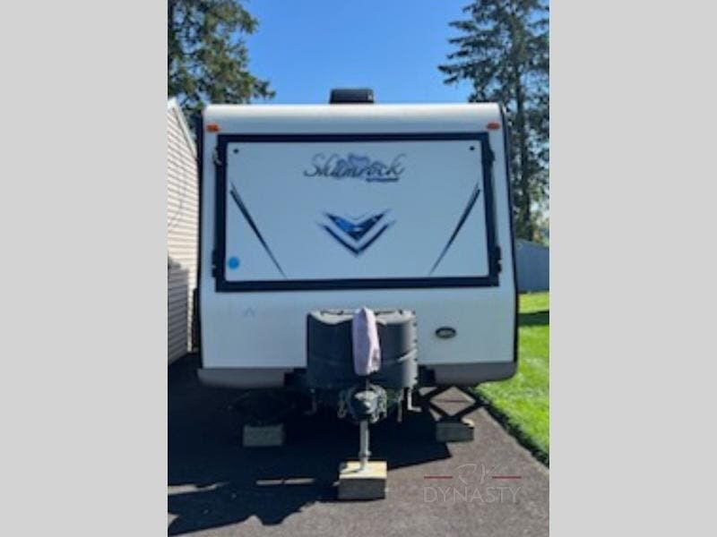 Contact us now about this 2017 Forest River Flagstaff Shamrock 233S! 2017 Flagstaff Shamrock 233S by Forest River from RV Dynasty in Bunker Hill, Indiana