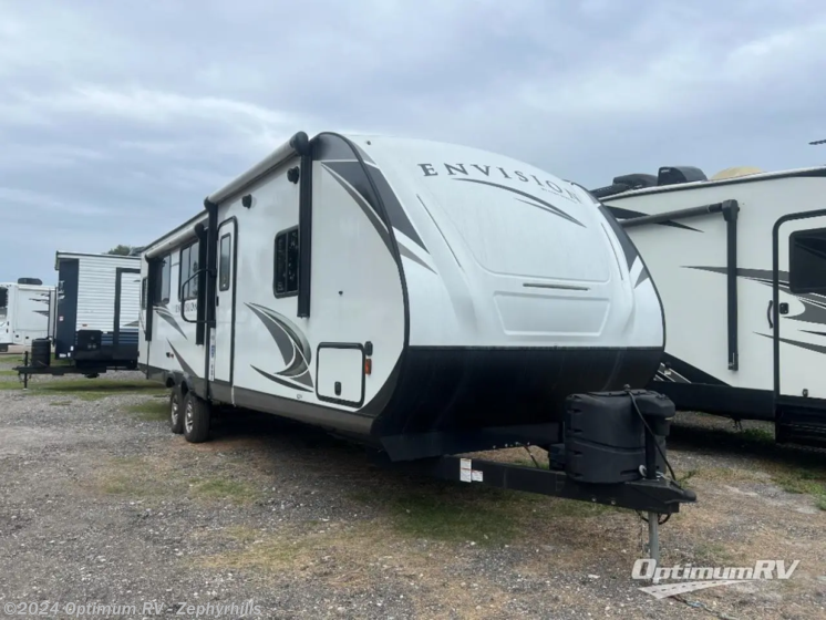 Used 2020 Gulf Stream Envision 290RL available in Zephyrhills, Florida