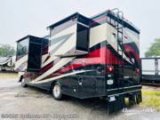 Call now about this 2017 Winnebago Vista LX 27N! 2017 Winnebago Vista LX 27N - Used Class A For Sale by Optimum RV - Zephyrhills in Zephyrhills, Florida features Slideout, Awning
