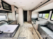 Used 2022 Dutchmen Kodiak SE 28SBH available in Zephyrhills, Florida