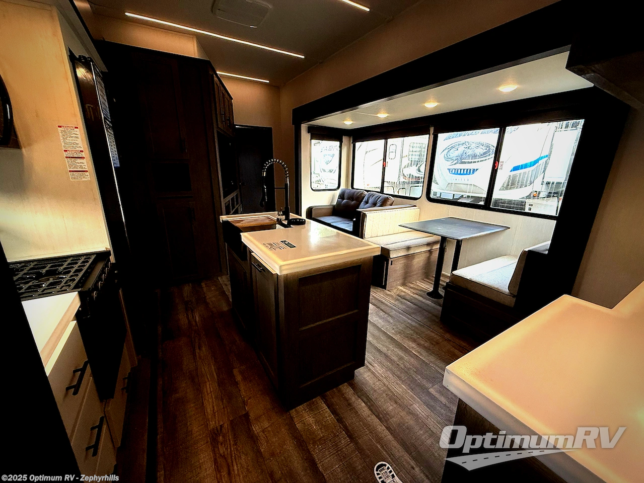 New 2025 Forest River Cherokee Arctic Wolf Suite 3750SUITE available in Zephyrhills, Florida