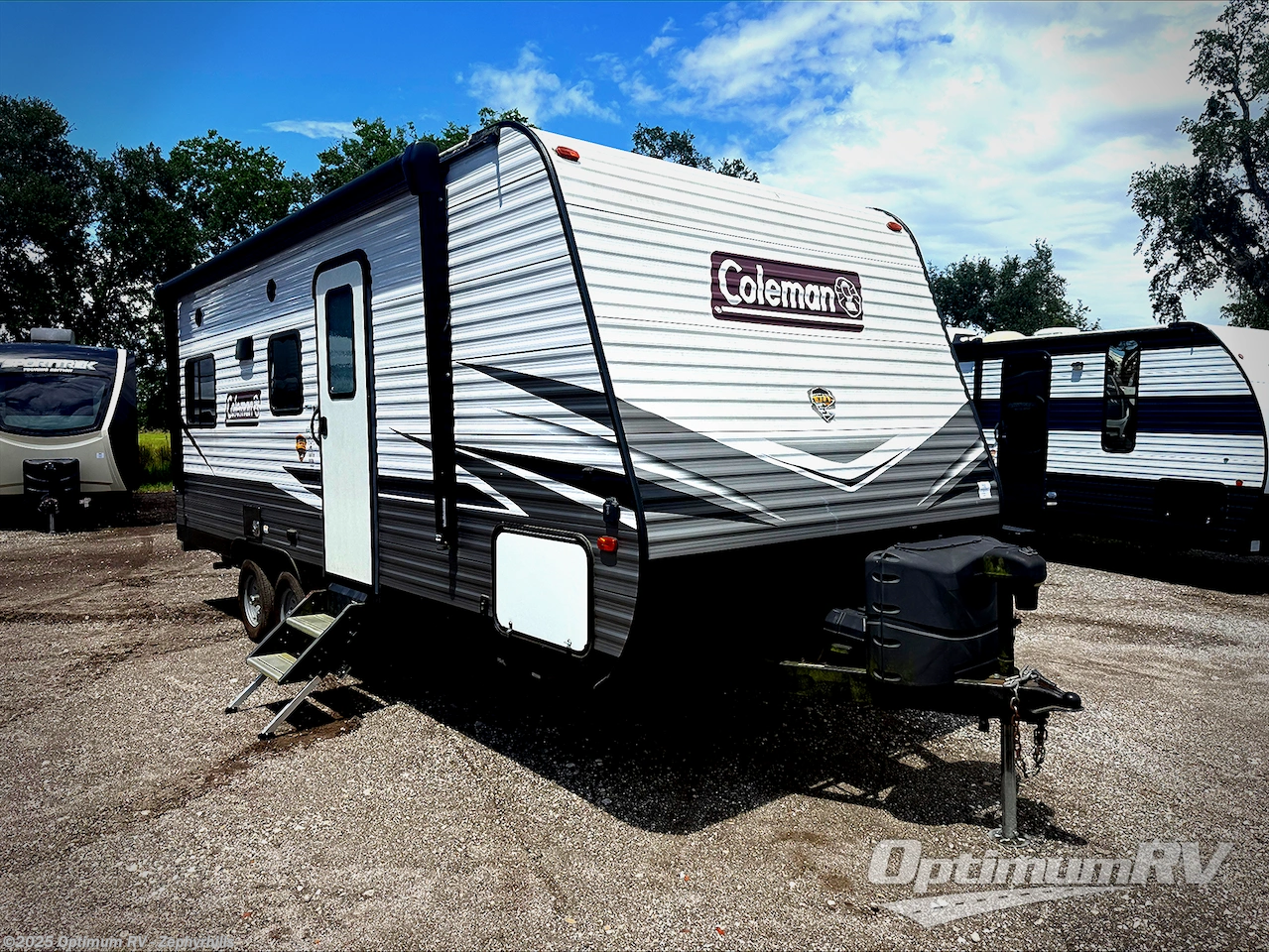 Email now about this 2020 Dutchmen Coleman Lantern LT Series 202RD! Used 2020 Dutchmen Coleman Lantern LT Series 202RD available in Zephyrhills, Florida