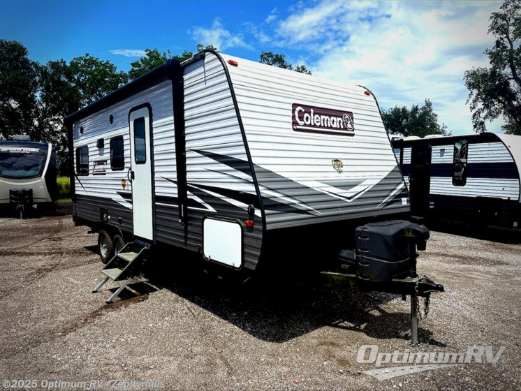 Email now about this 2020 Dutchmen Coleman Lantern LT Series 202RD! Used 2020 Dutchmen Coleman Lantern LT Series 202RD available in Zephyrhills, Florida