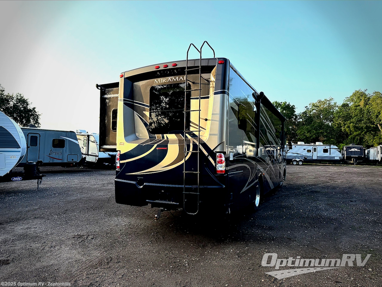 Contact us now about this 2015 Thor Miramar 33.5! 2015 Miramar 33.5 by Thor from Optimum RV - Zephyrhills in Zephyrhills, Florida