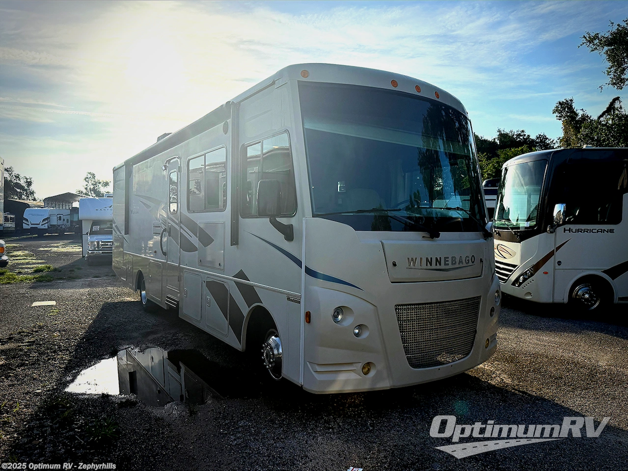 Email now about this 2017 Winnebago Vista 31BE! Used 2017 Winnebago Vista 31BE available in Zephyrhills, Florida