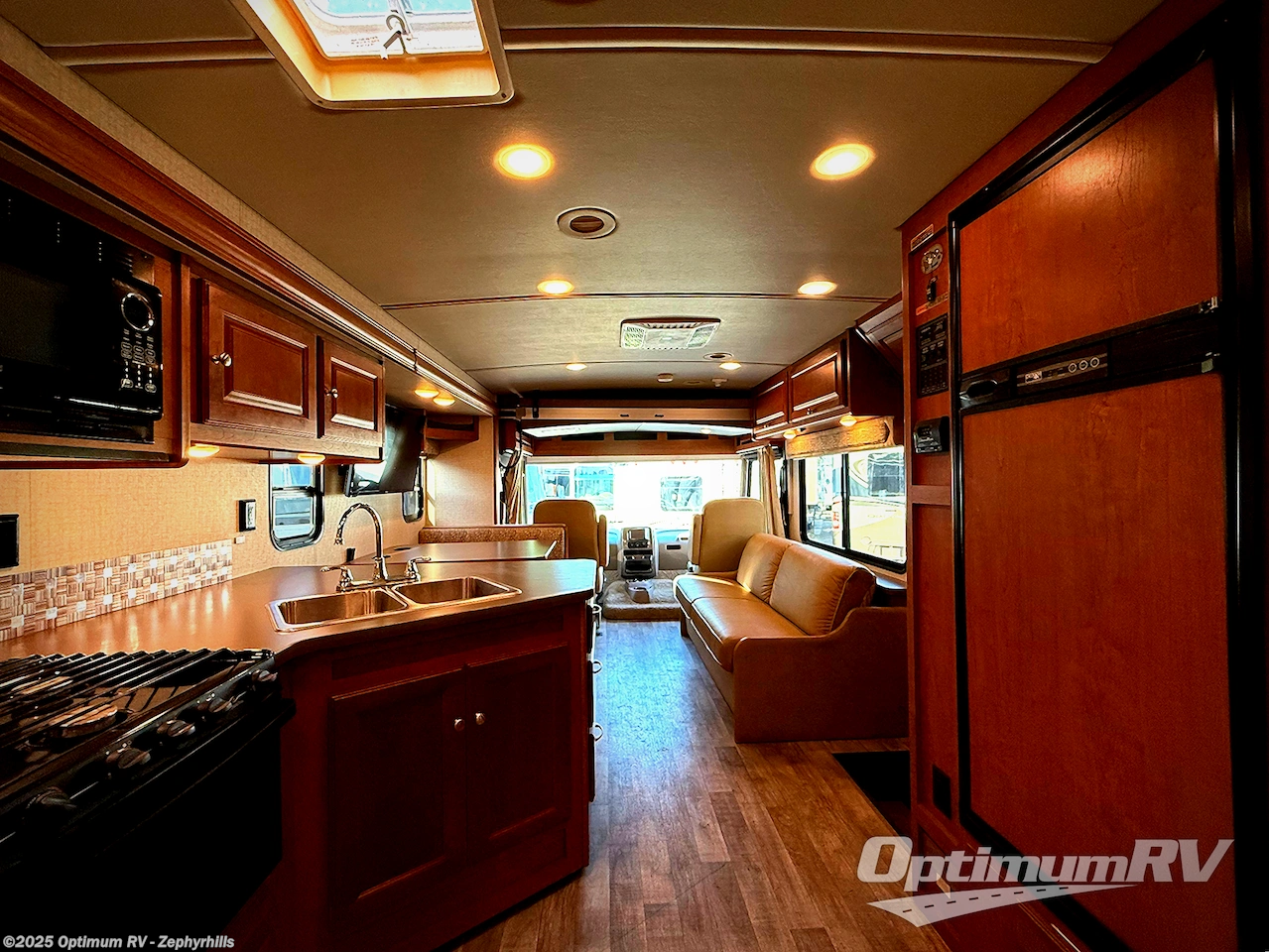 Used 2017 Winnebago Vista 31BE available in Zephyrhills, Florida