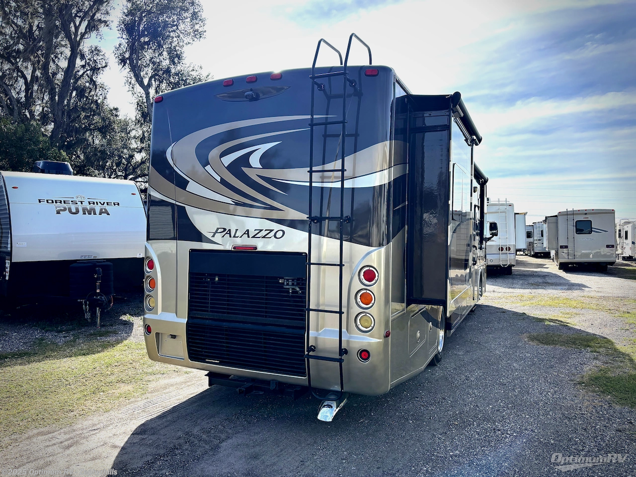 Call now about this 2014 Thor Palazzo 33 2! 2014 Thor Palazzo 33 2 - Used Class A For Sale by Optimum RV - Zephyrhills in Zephyrhills, Florida features Slideout