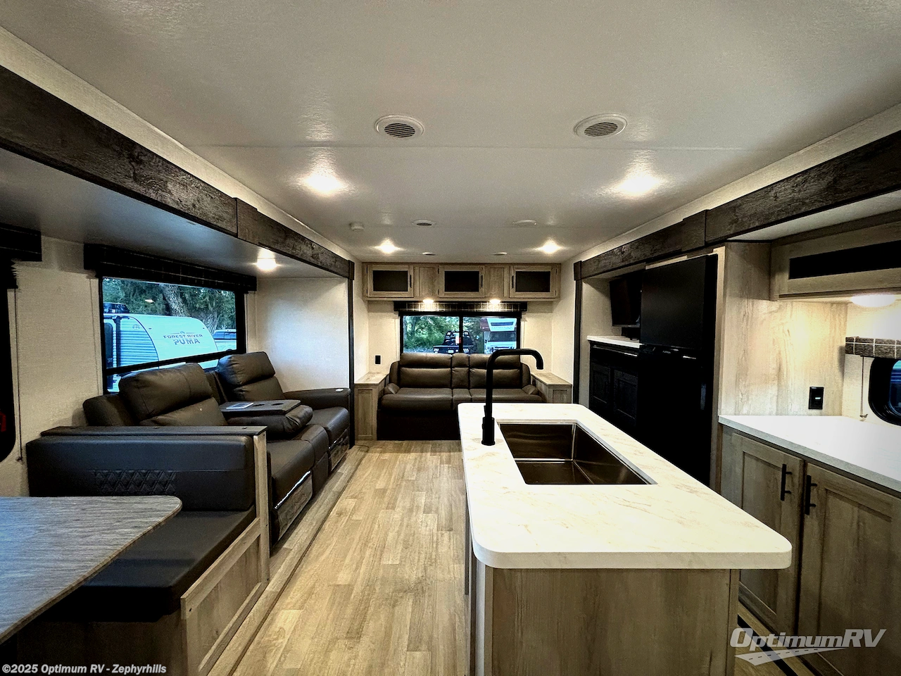 Used 2025 K-Z Sportsmen SE 303QBSE available in Zephyrhills, Florida