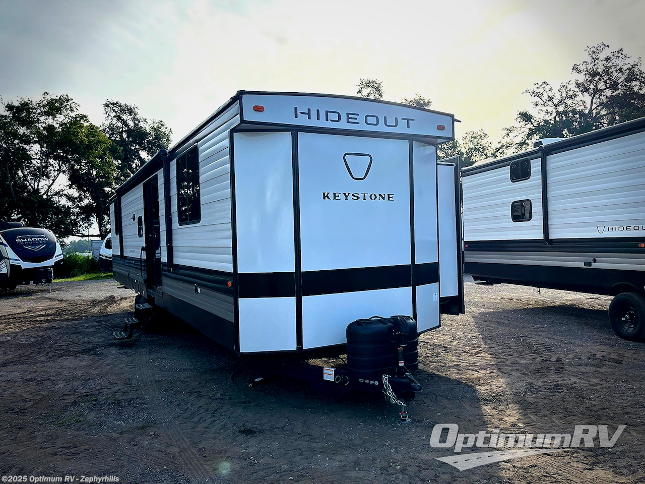 Email now about this 2026 Keystone Hideout 38DBD! New 2026 Keystone Hideout 38DBD available in Zephyrhills, Florida