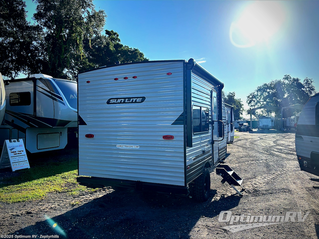 Call now about this 2026 Sunset Park RV Sun Lite LTD 13BD! 2026 Sunset Park RV Sun Lite LTD 13BD - New Travel Trailer For Sale by Optimum RV - Zephyrhills in Zephyrhills, Florida features Awning