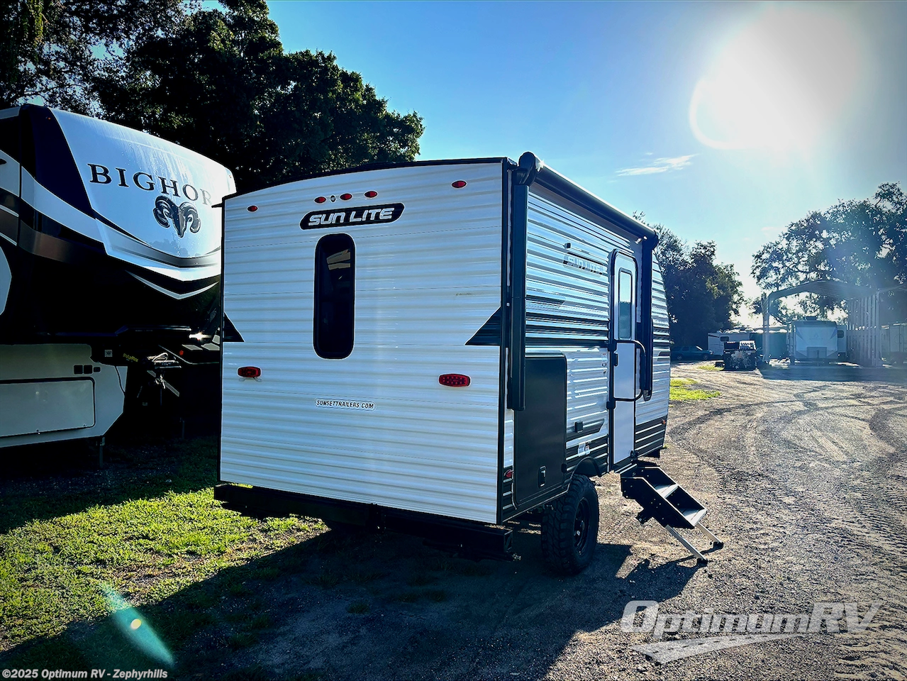 Call now about this 2026 Sunset Park RV Sun Lite 14RB! 2026 Sunset Park RV Sun Lite 14RB - New Travel Trailer For Sale by Optimum RV - Zephyrhills in Zephyrhills, Florida features Awning