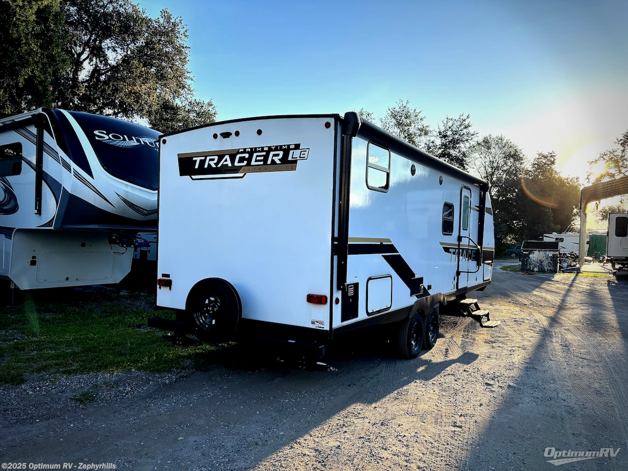 Call now about this 2024 Prime Time Tracer 270BHSLE! 2024 Prime Time Tracer 270BHSLE - Used Travel Trailer For Sale by Optimum RV - Zephyrhills in Zephyrhills, Florida features Awning, Slideout