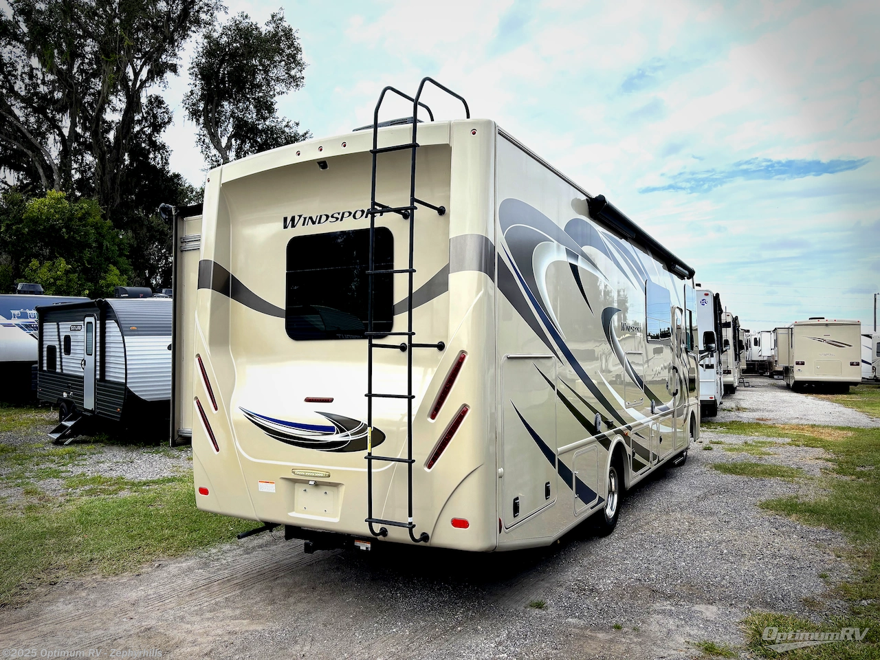 Call now about this 2018 Thor Windsport 29M! 2018 Thor Windsport 29M - Used Class A For Sale by Optimum RV - Zephyrhills in Zephyrhills, Florida features Slideout, Awning