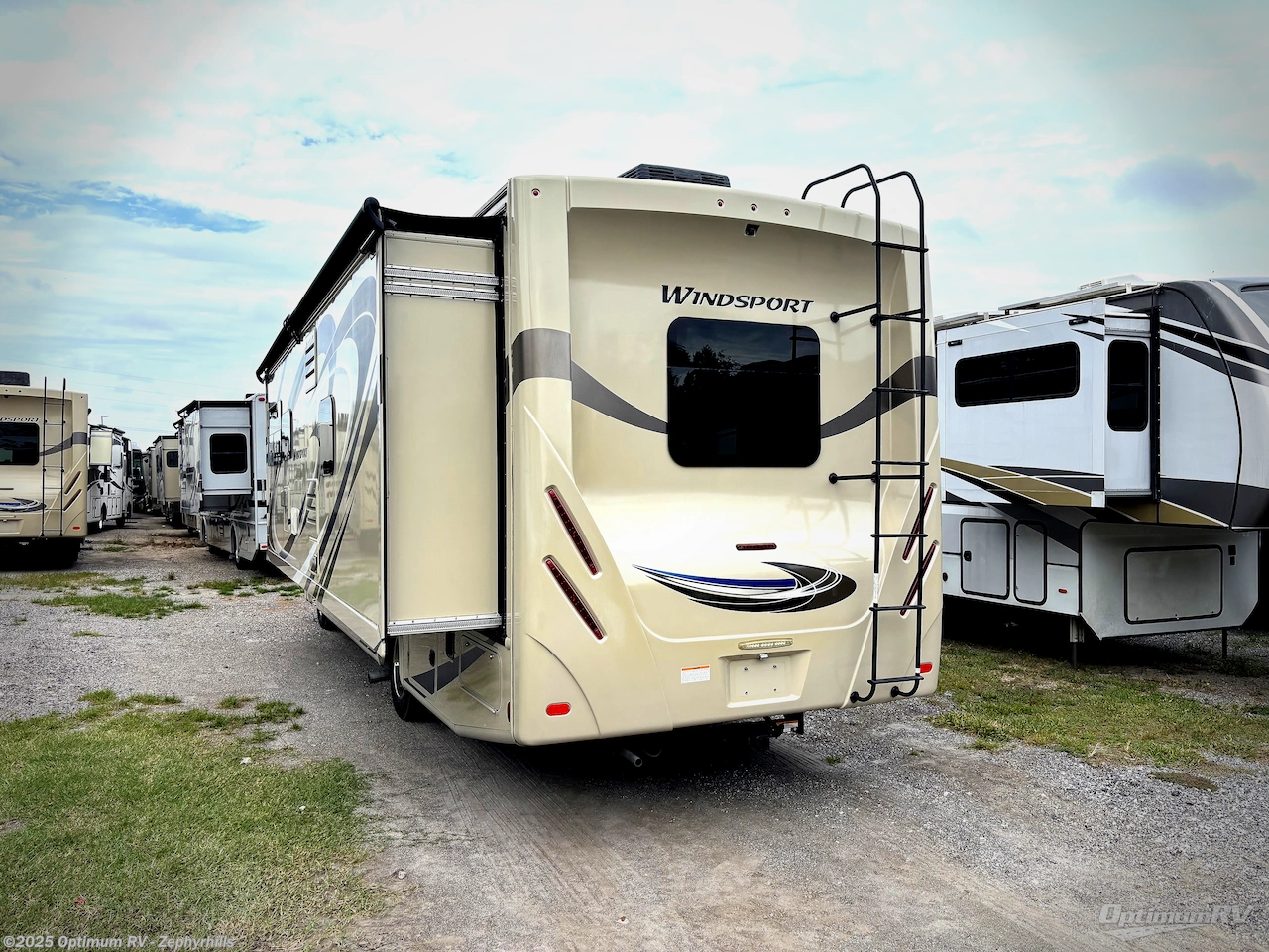 Contact us now about this 2018 Thor Windsport 29M! 2018 Windsport 29M by Thor from Optimum RV - Zephyrhills in Zephyrhills, Florida