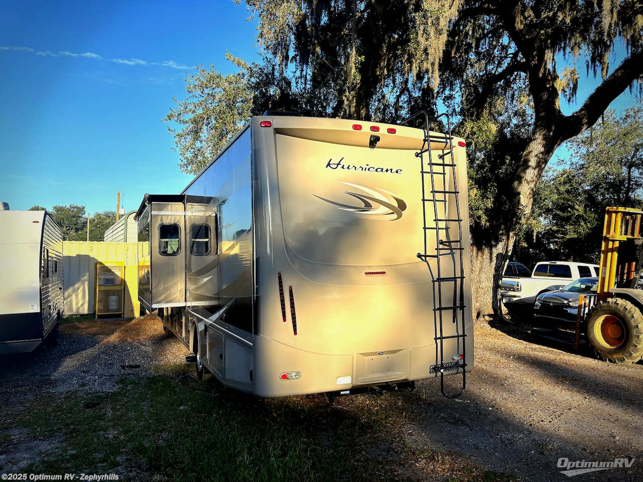 Contact us now about this 2014 Thor Hurricane 34E! 2014 Hurricane 34E by Thor from Optimum RV - Zephyrhills in Zephyrhills, Florida