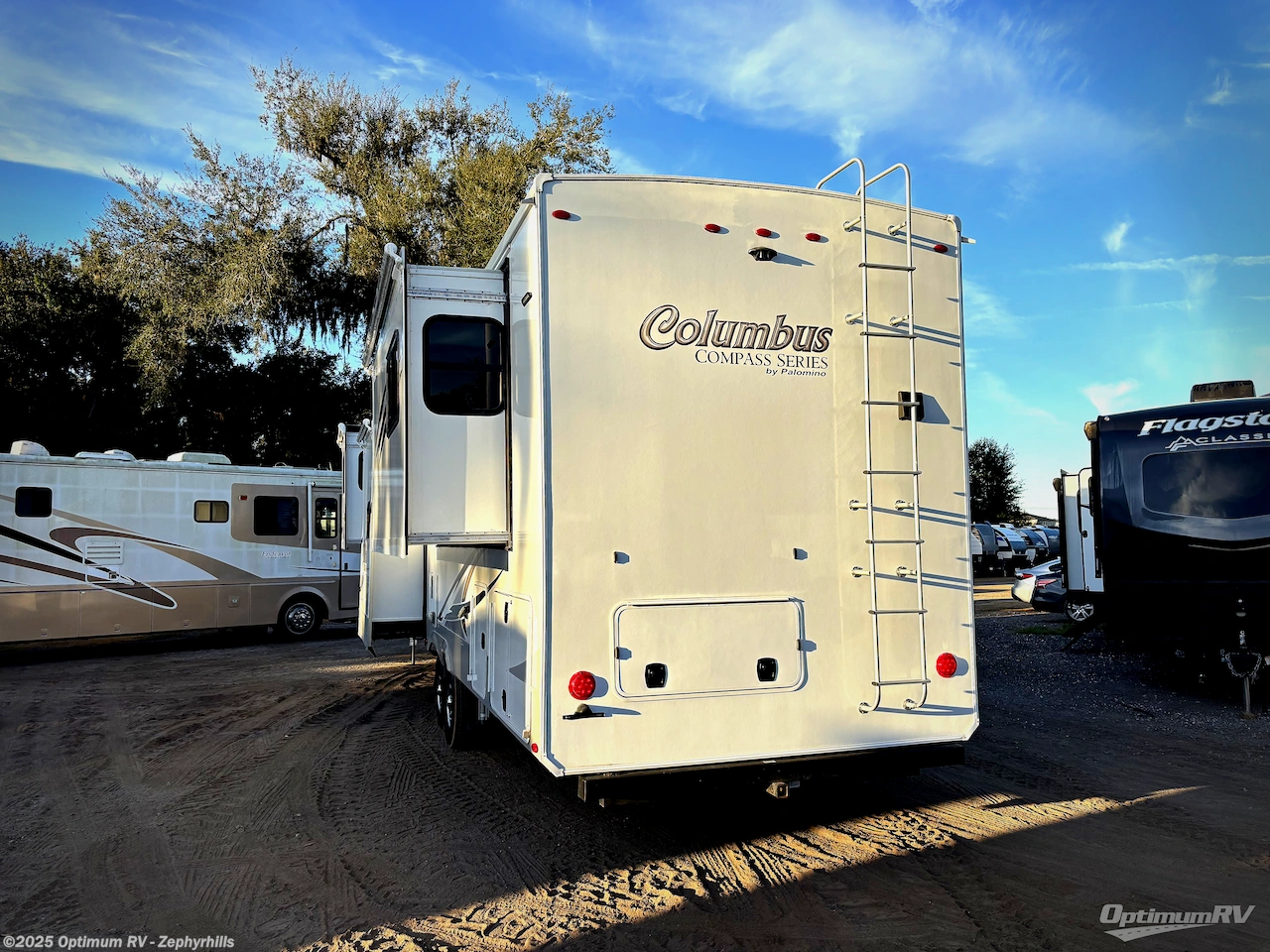 Contact us now about this 2021 Palomino Columbus 389FLC! 2021 Columbus 389FLC by Palomino from Optimum RV - Zephyrhills in Zephyrhills, Florida